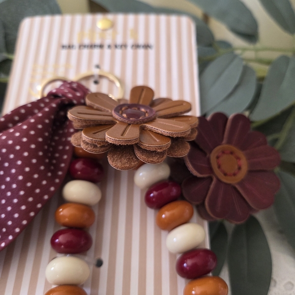 Bag Charm with Floral Accents - Picture 3 of 4